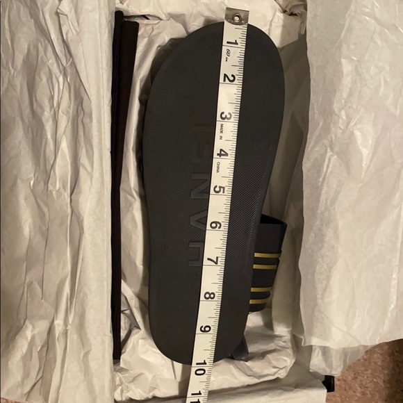 Chanel 19C Navy Blue Gold PVC Rubber CC Logo Slide - Picture 8 of 8